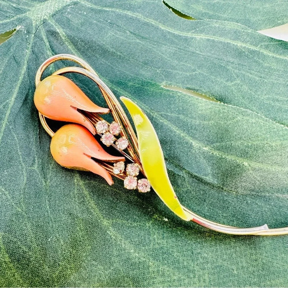 Vintage Flower Brooch Enamel Rhinestone PinTulip Lilly Long Peach Green … - Picture 11 of 11